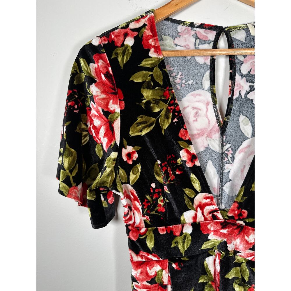 Show Me Your Mumu Tallara Romper Vavoom Velvet Size Small Flowy Tie Back Floral - Picture 2 of 9